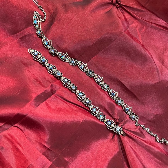 Vintage, early 80s choker and bracelet silver tone set with holographic crystals - Picture 2 of 11